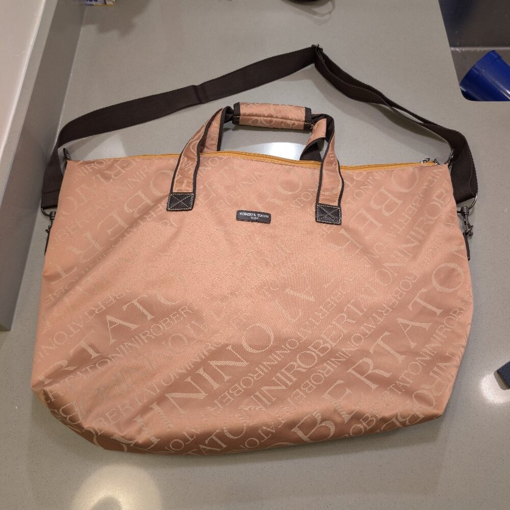 Authentic Roberta Tonini Italy Bag Gently used bag crossbody satchel duffle